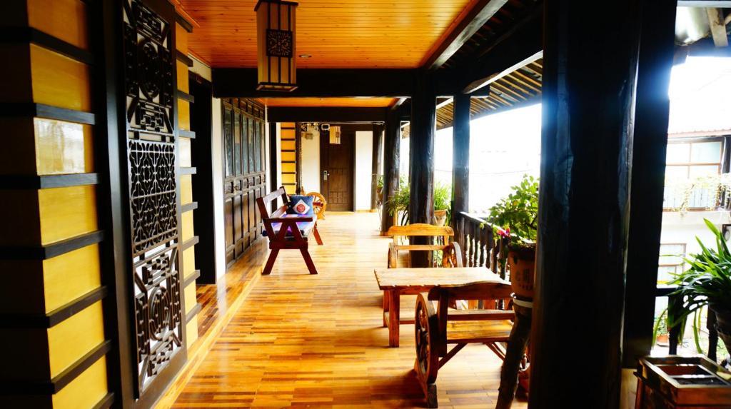 Lijiang Wangjia Courtyard Inn Exterior photo